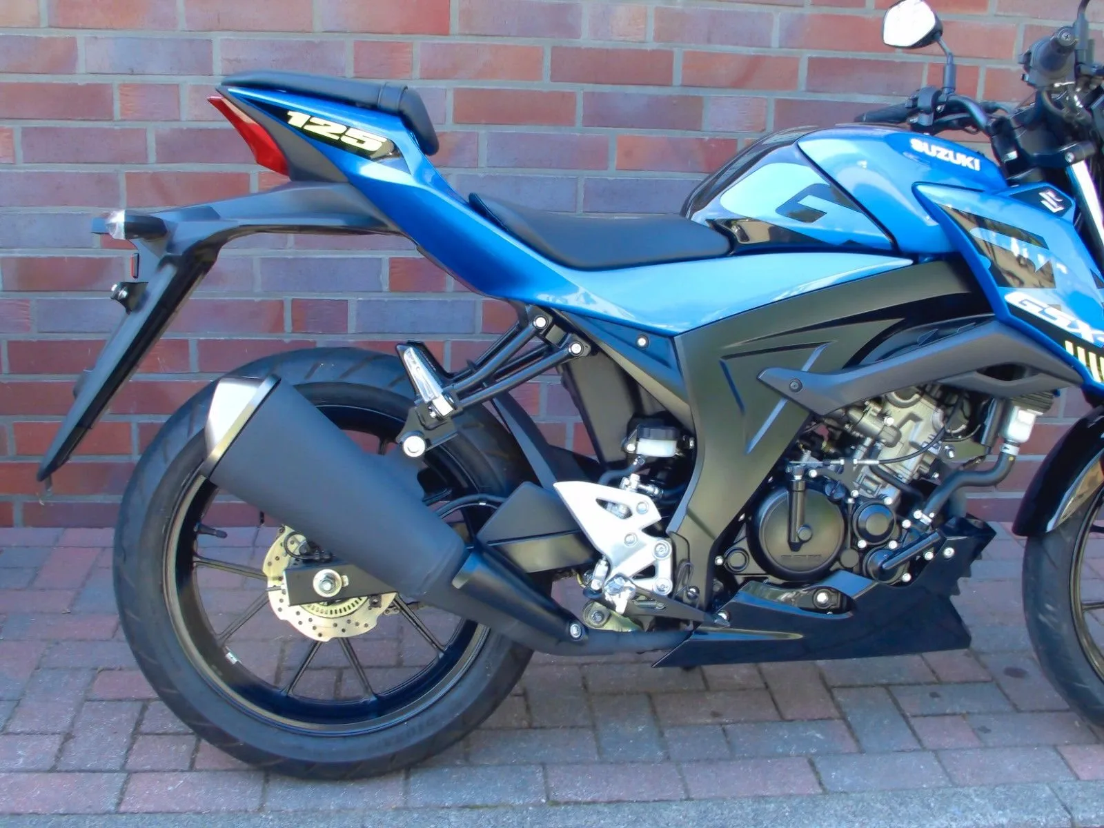 Suzuki GSX-S125 ABS