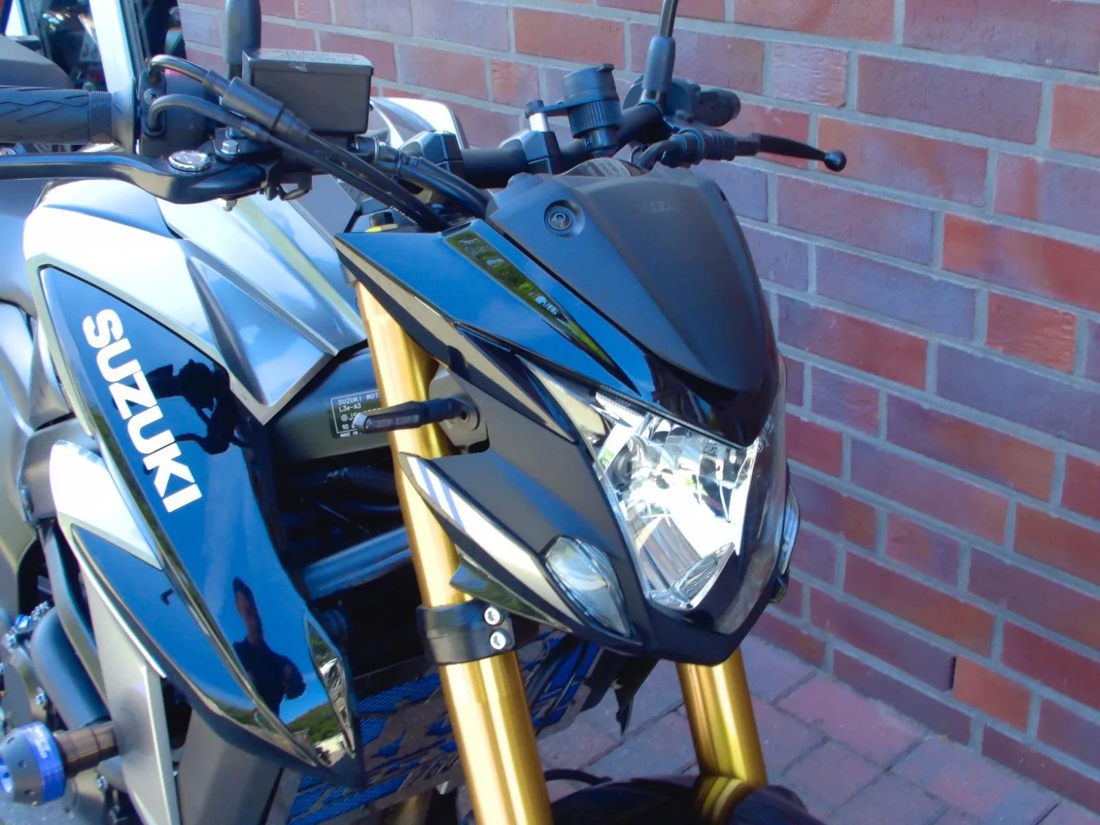 Suzuki GSX-S750