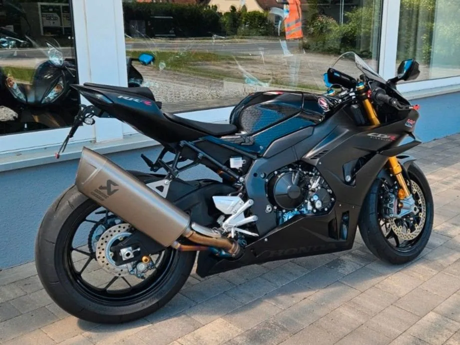 Honda CBR1000RR-R Fireblade SP