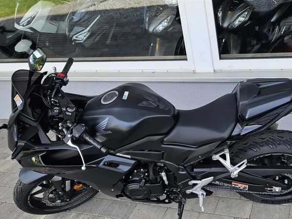 Honda CBR500R E-Clutch Sportpaket
