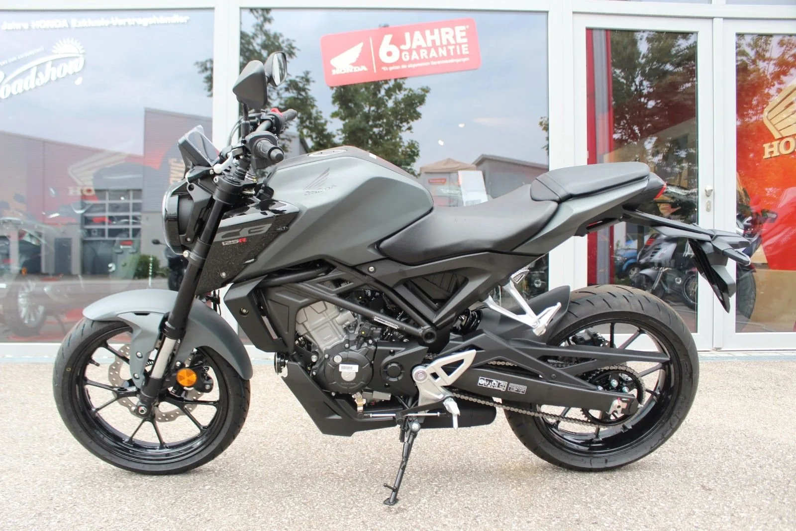 Honda CB125R
