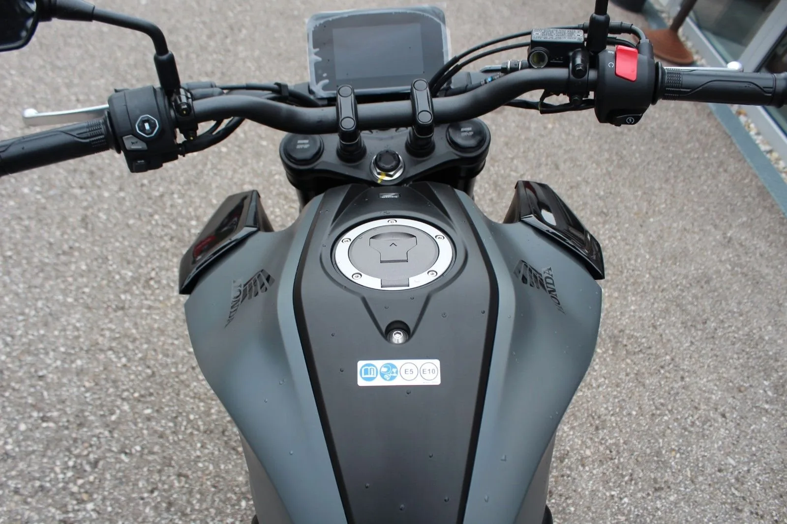 Honda CB125R
