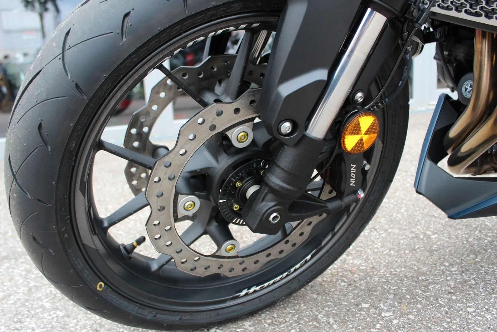Honda CB750 Hornet E-Clutch