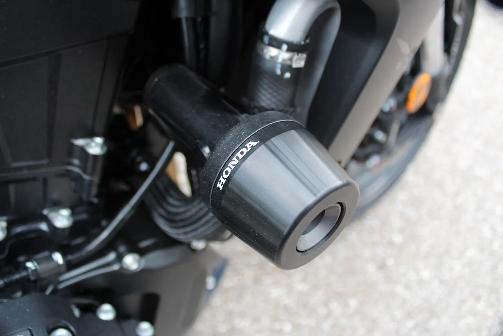 Honda CB750 Hornet E-Clutch