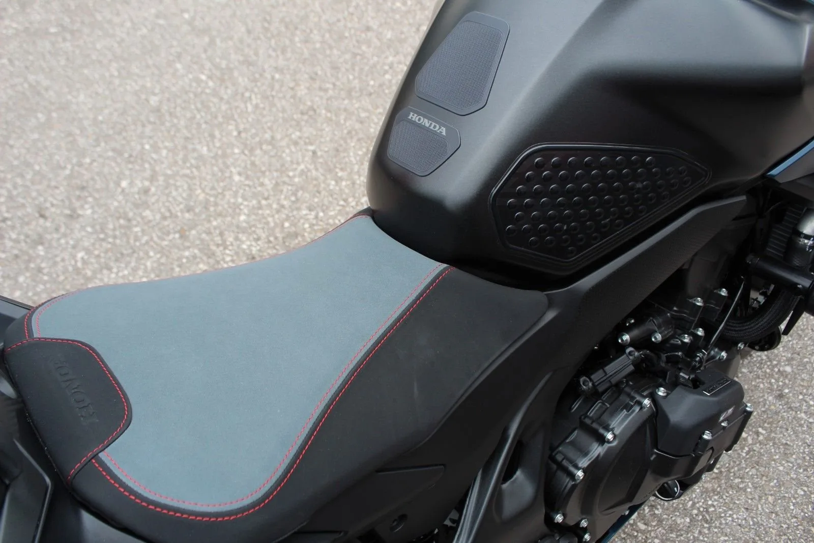 Honda CB750 Hornet E-Clutch