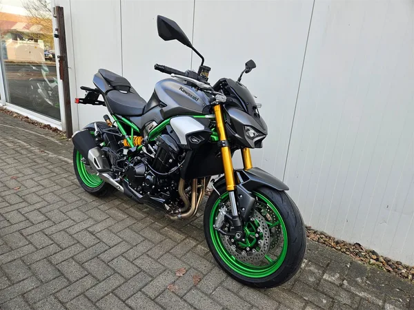 Kawasaki Z900 SE sofort lieferbar! 2026