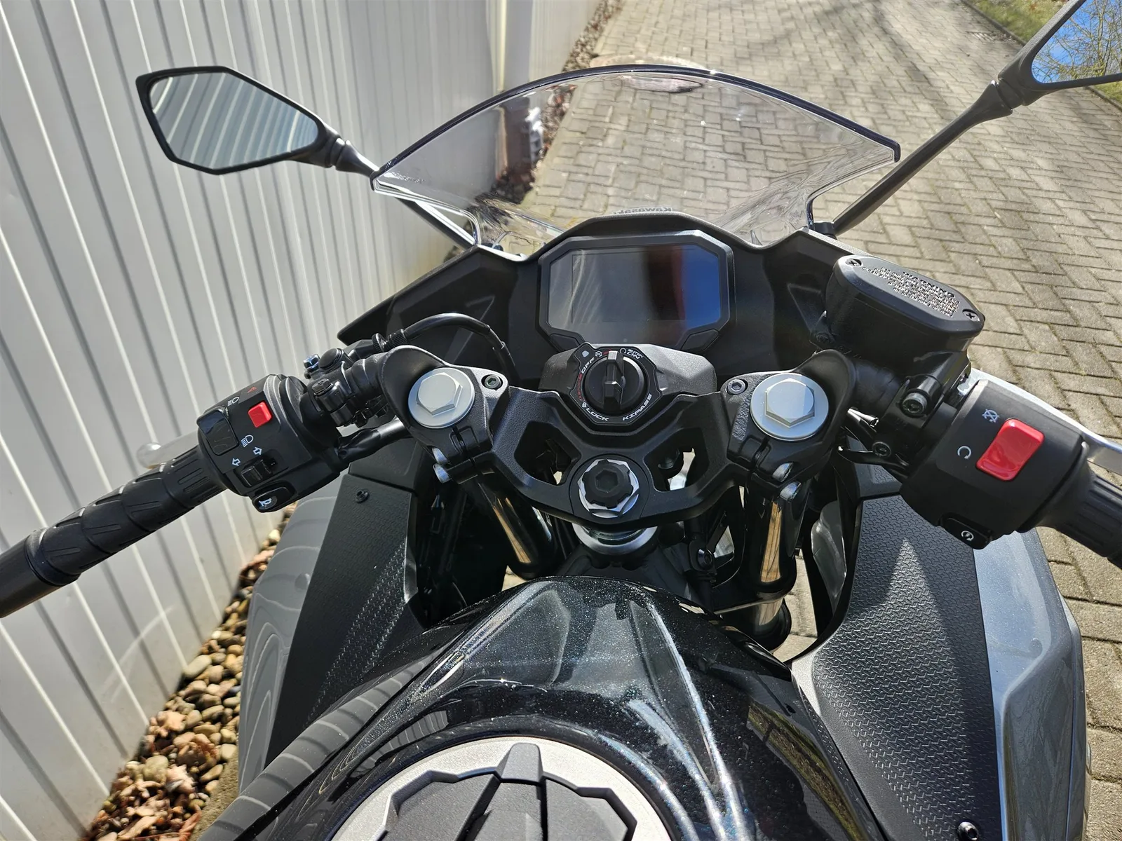 Kawasaki Ninja 500 SE 500,- Starterbonus sichern