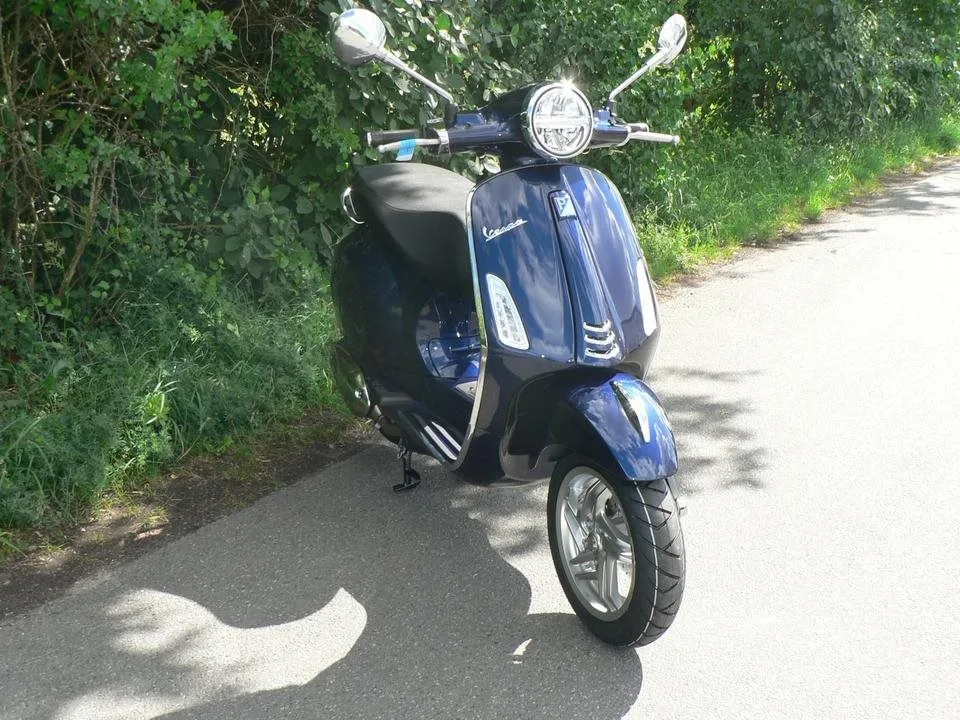 Vespa Primavera 125