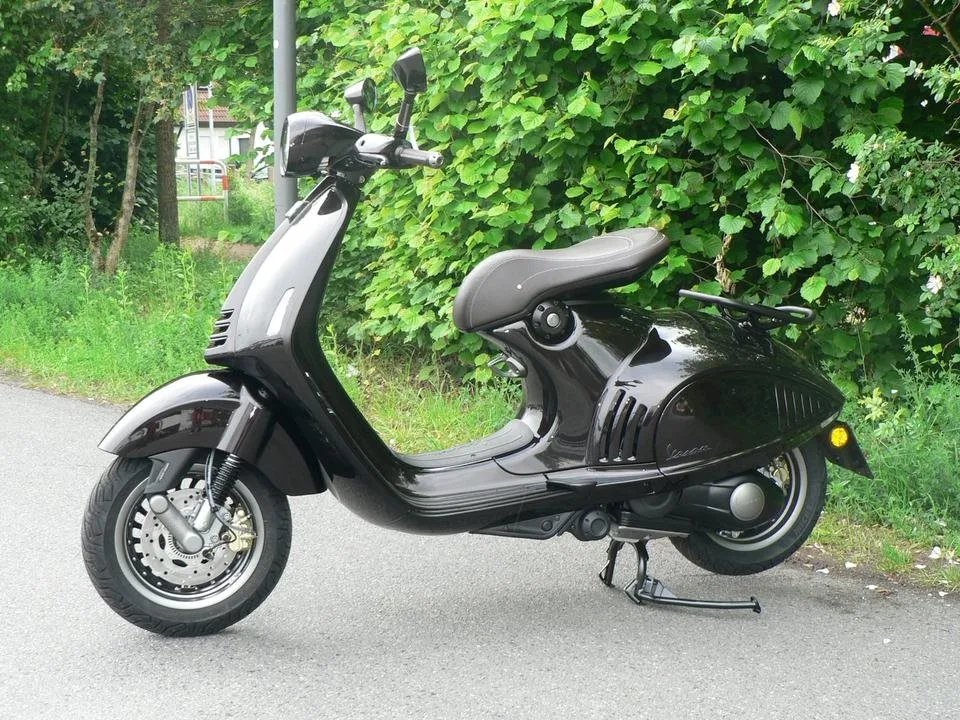 Vespa 946 Horse