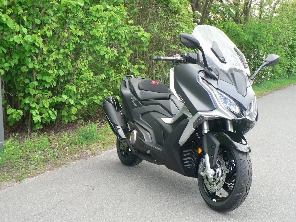 Kymco AK 575i ABS Premium