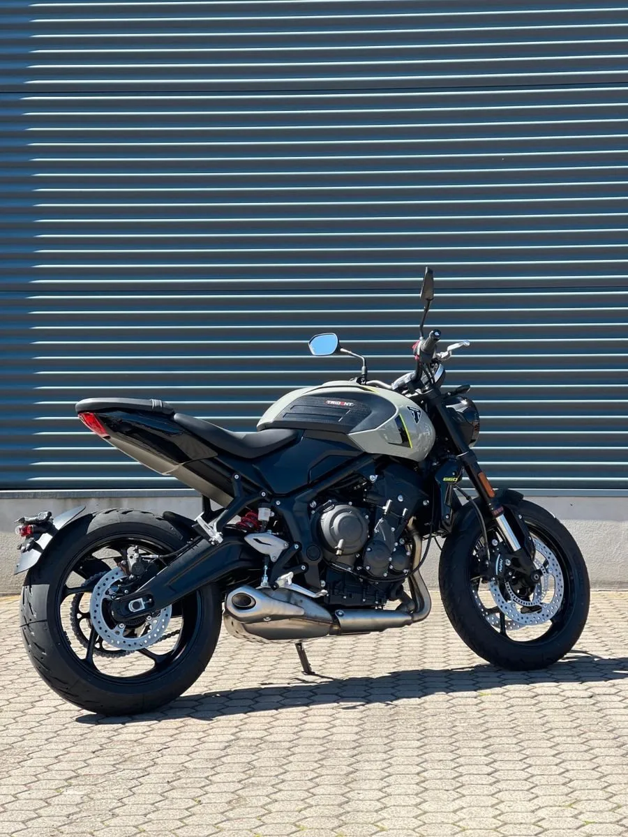 Triumph Trident 660