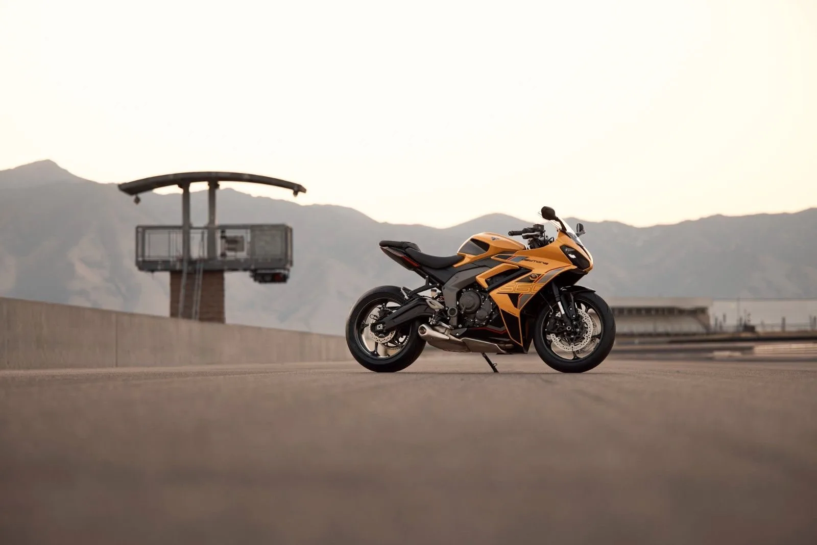 Triumph Daytona 660