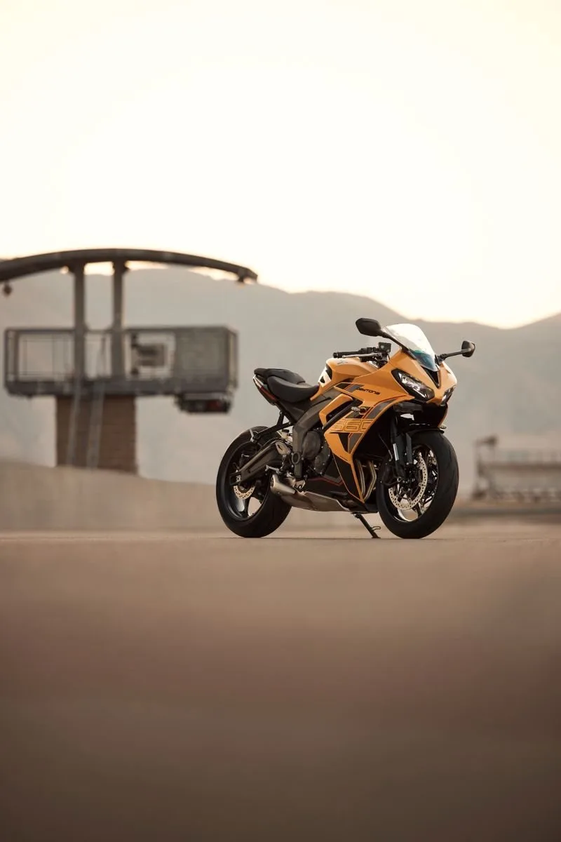 Triumph Daytona 660