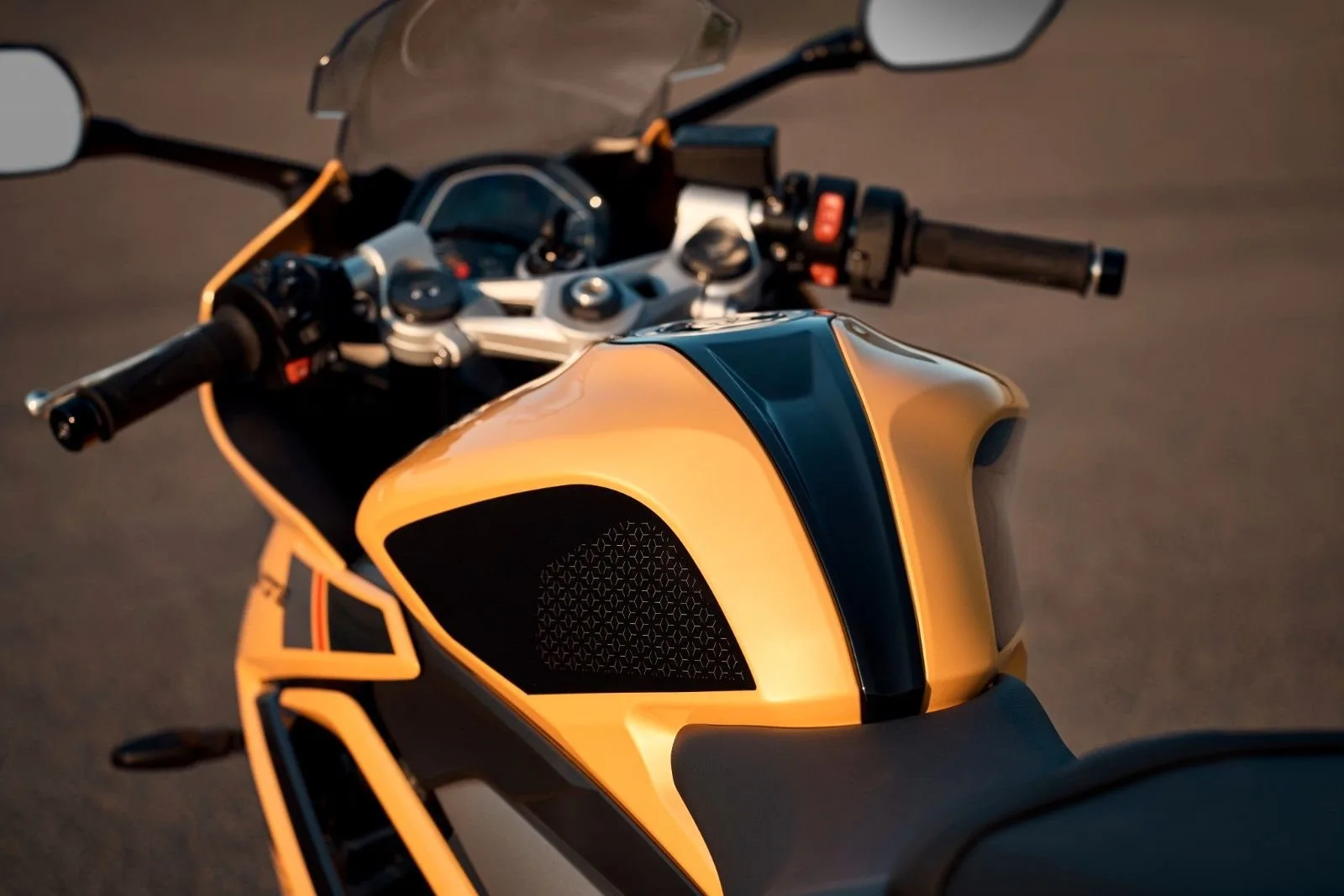 Triumph Daytona 660