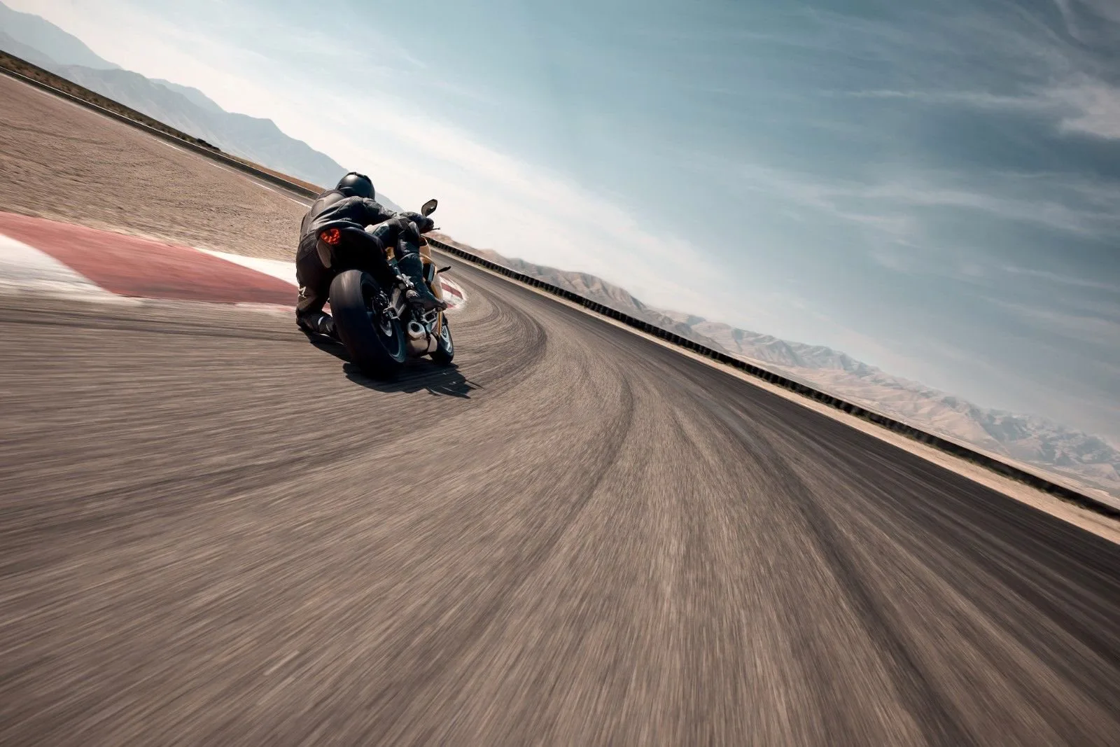 Triumph Daytona 660
