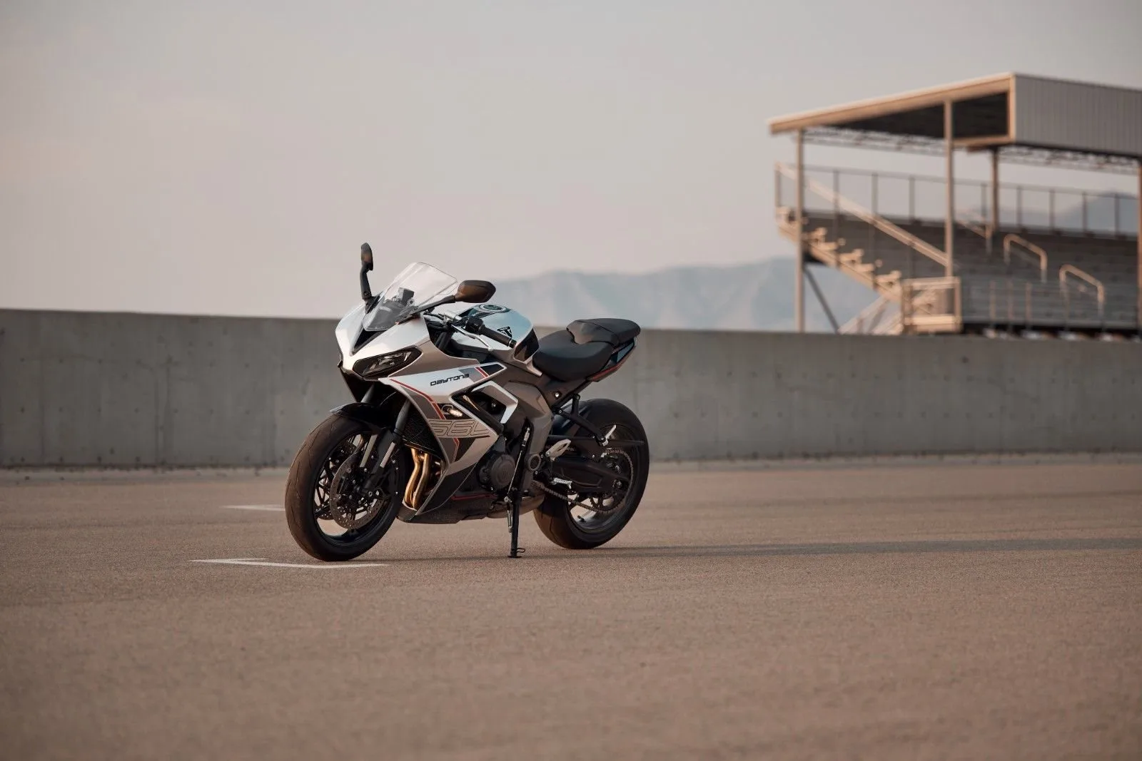 Triumph Daytona 660