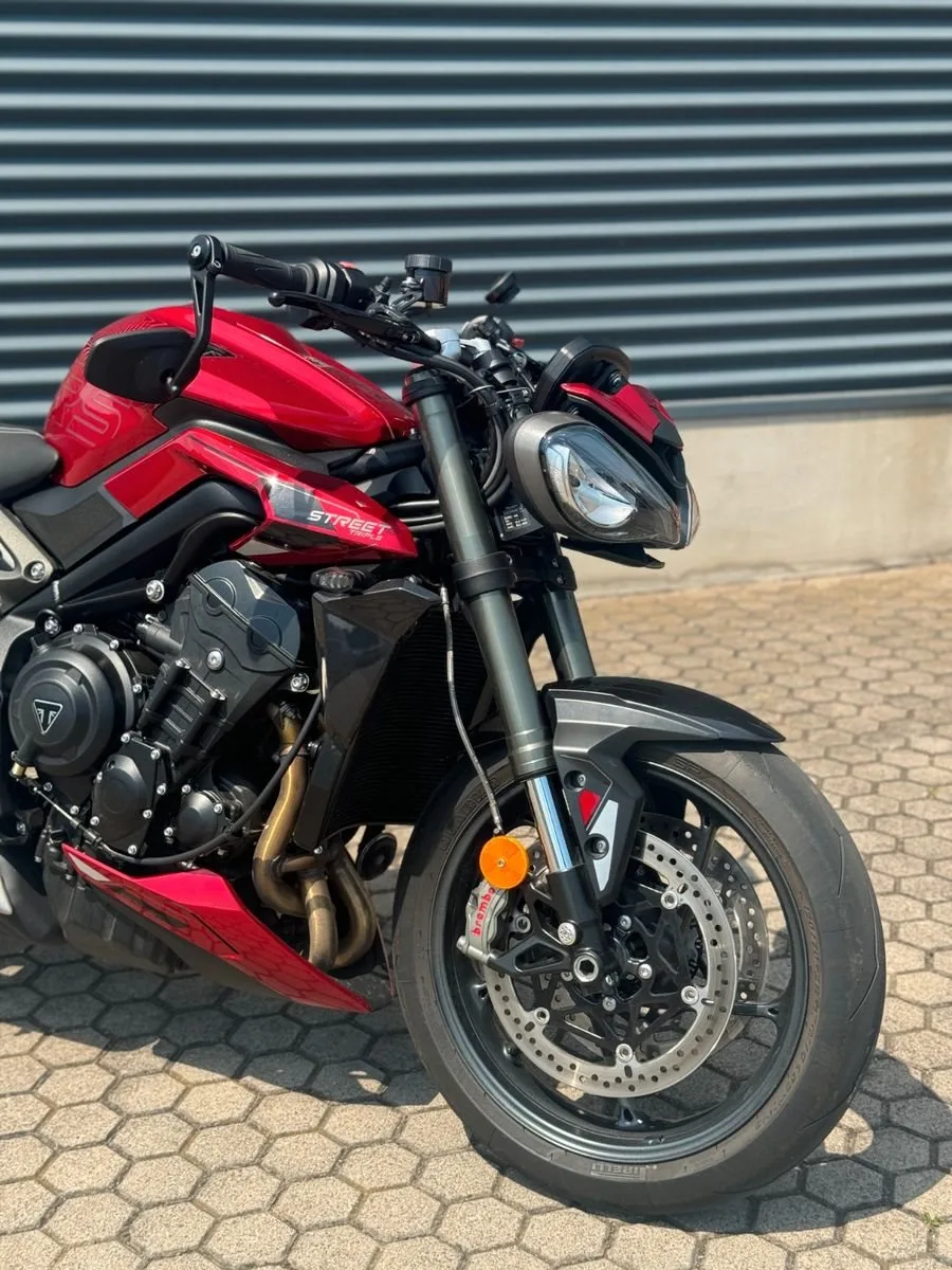 Triumph Street Triple RS