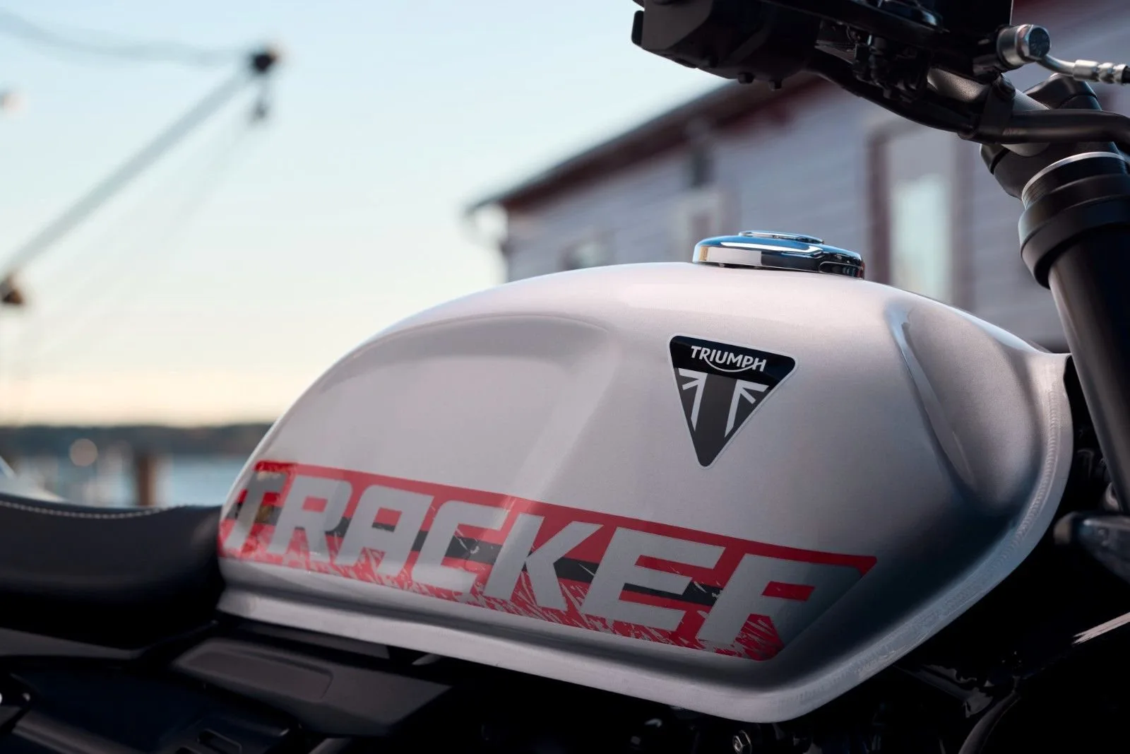 Triumph Tracker 400
