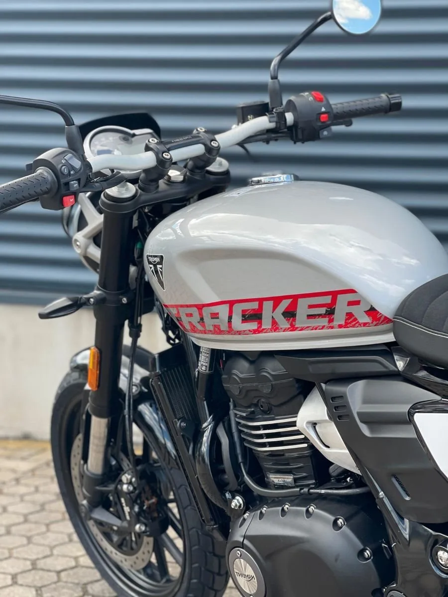 Triumph Tracker 400