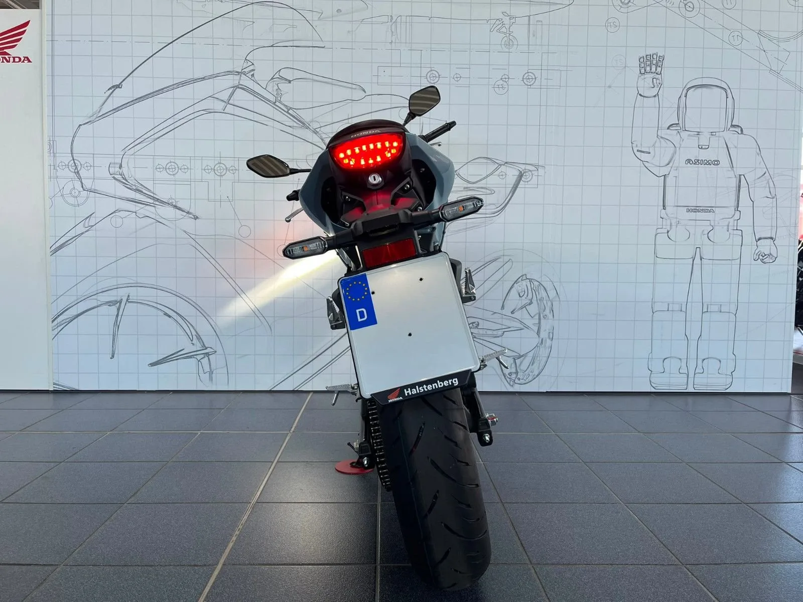 Honda CB125R