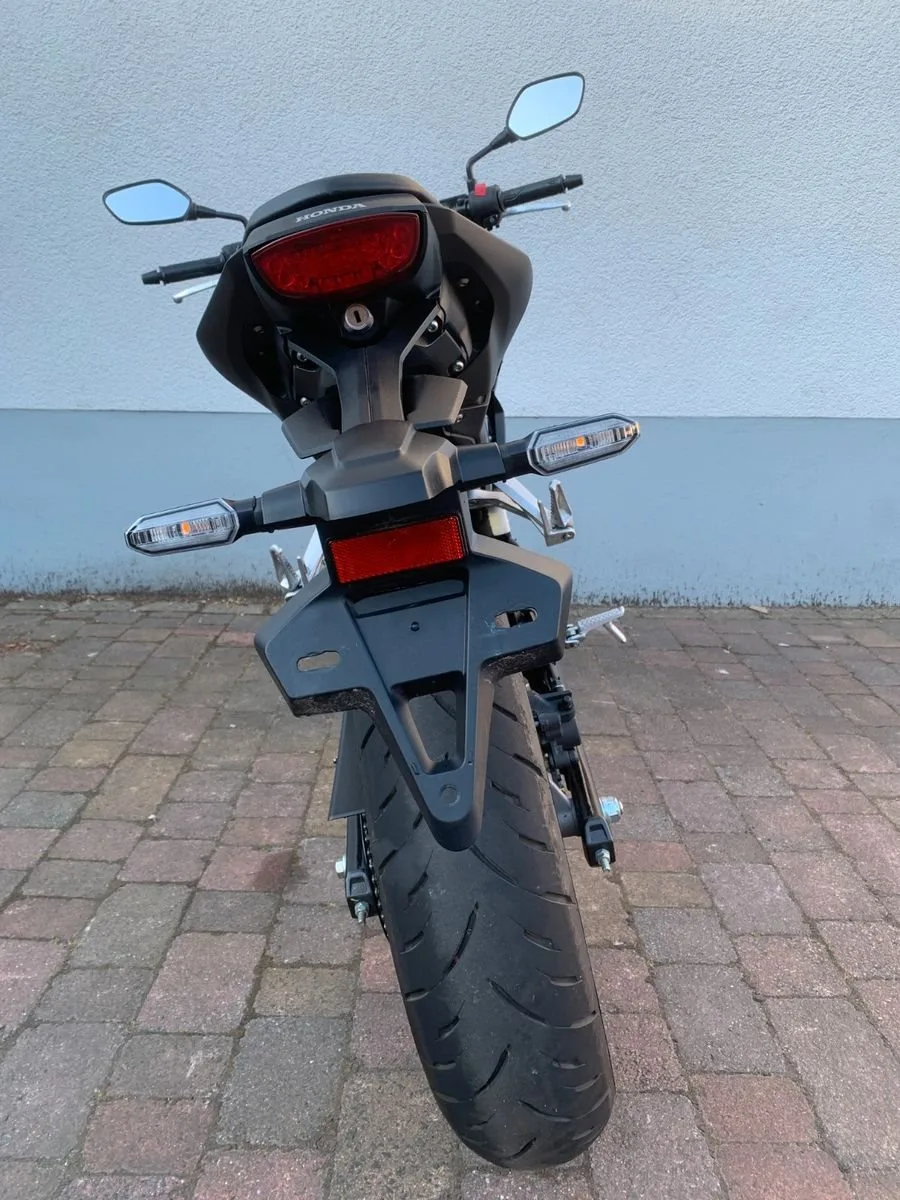 Honda CB125R