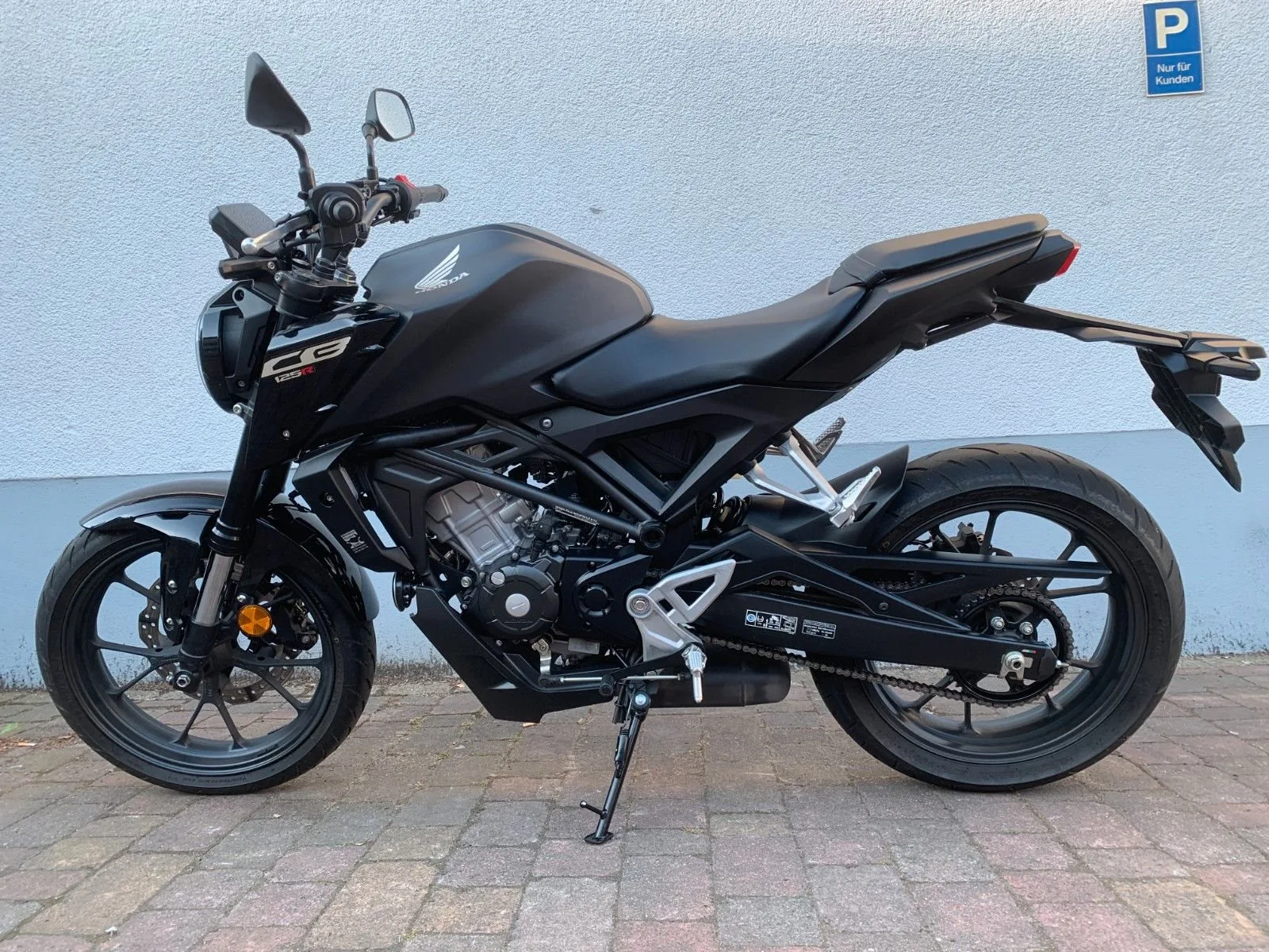 Honda CB125R