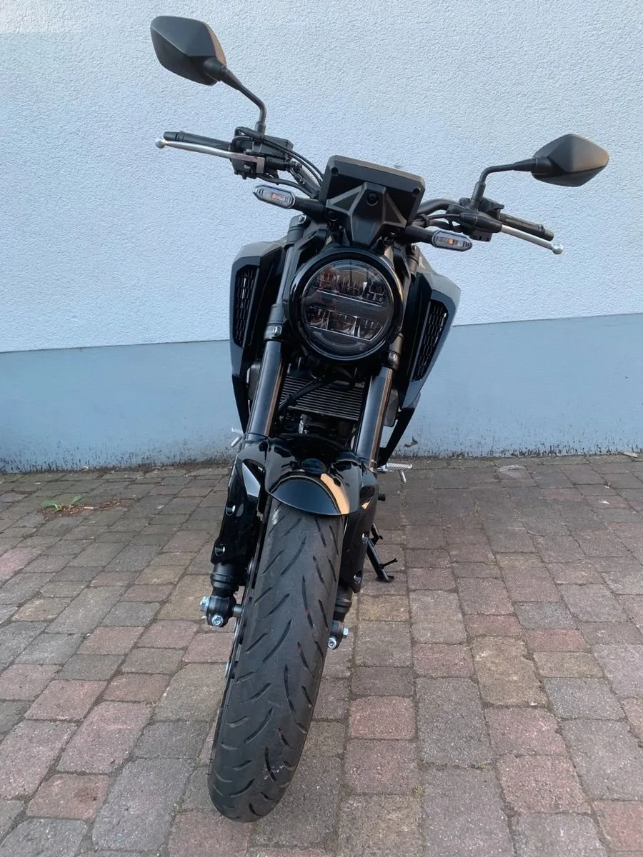 Honda CB125R