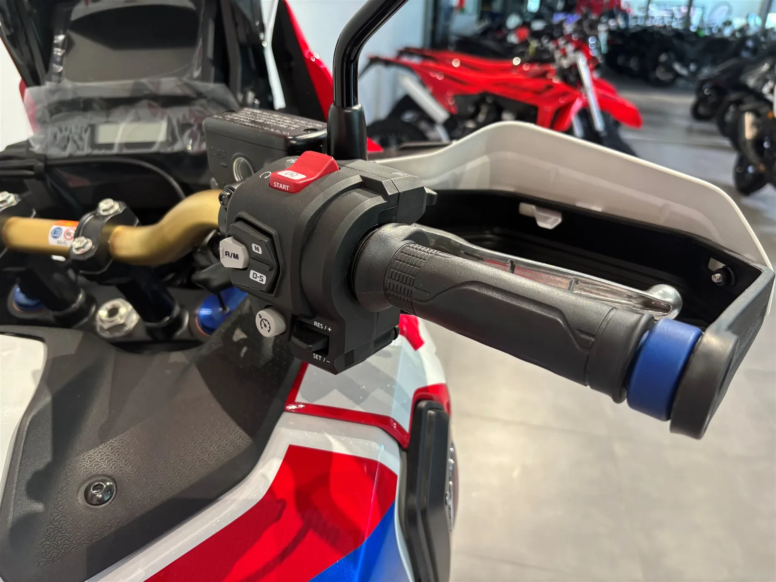 Honda CRF1100L Africa Twin Adventure Sports DCT Neufahrzeug!