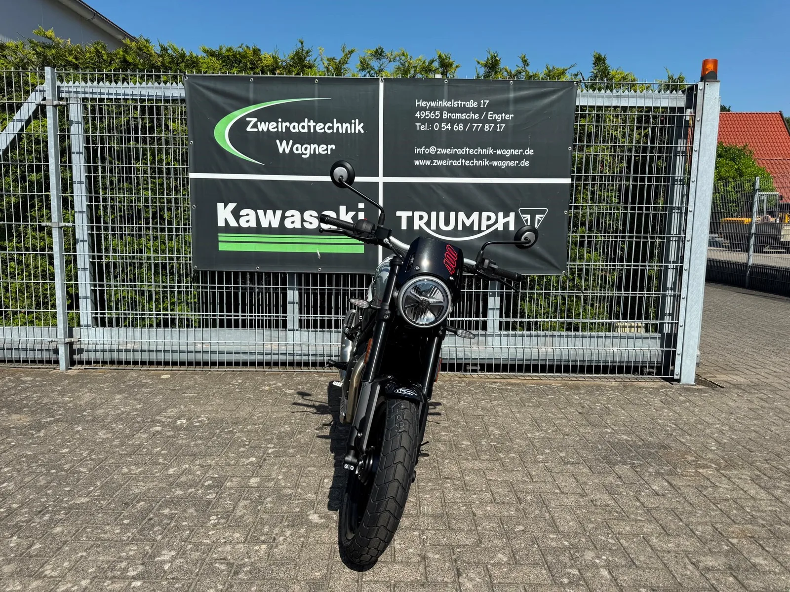 Triumph Tracker 400 SOFORT VERFÜGBAR!