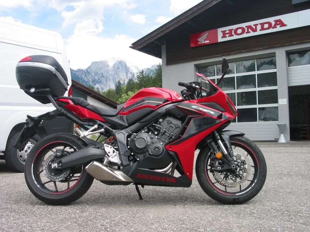 Honda CBR650R nur 1.000 Km