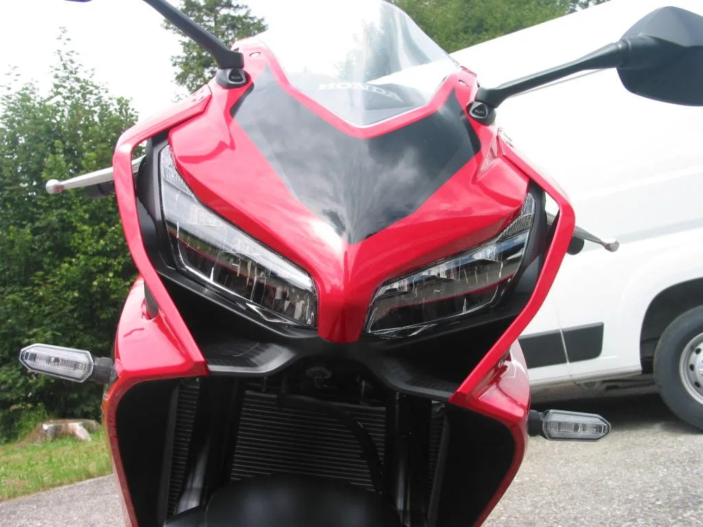 Honda CBR650R nur 1.000 Km
