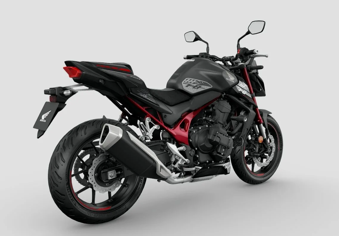 Honda CB750 Hornet E-Clutch Graphite Black mit Zubehör