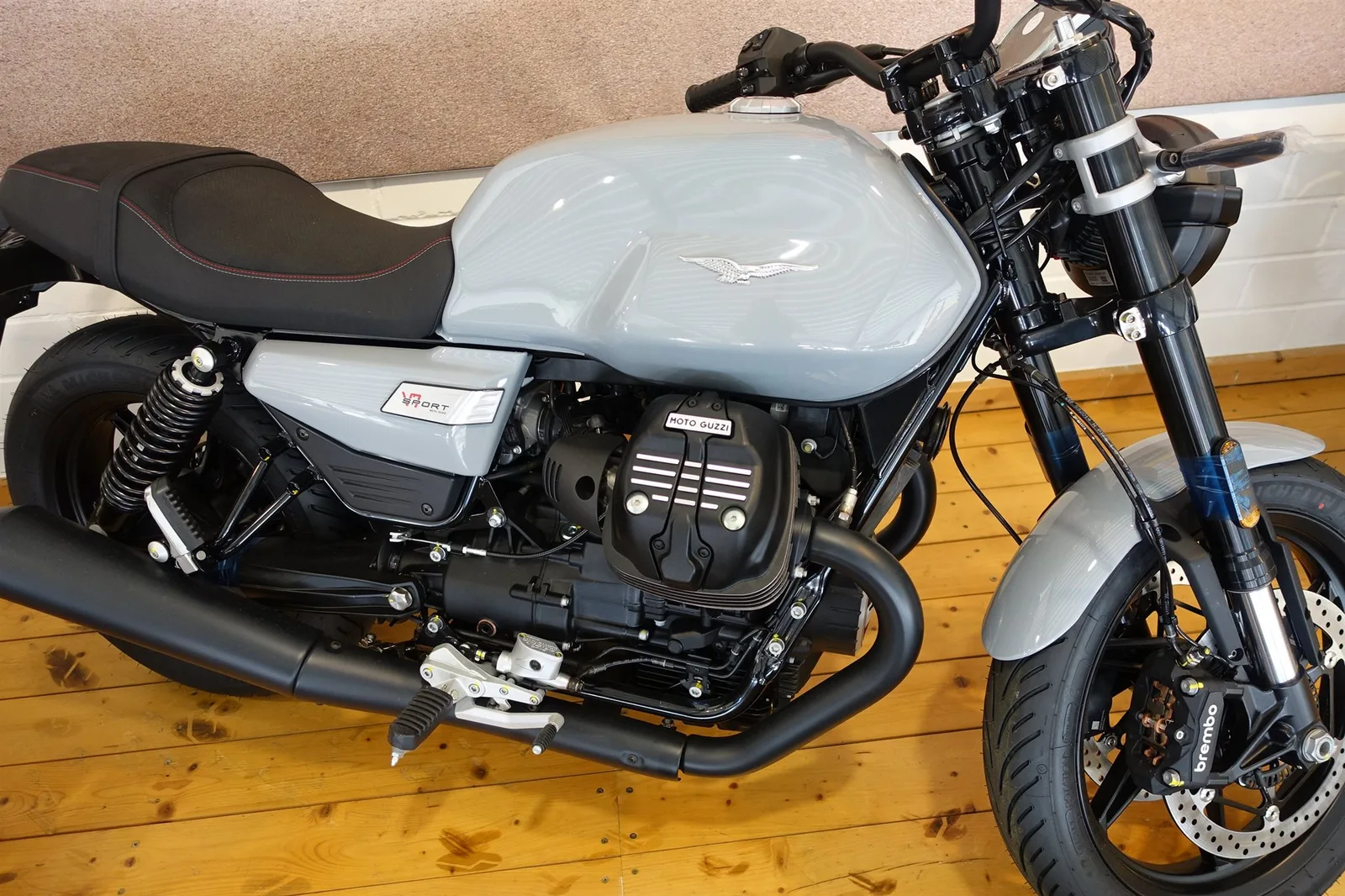 Moto Guzzi V7 Sport sofort verfügbar