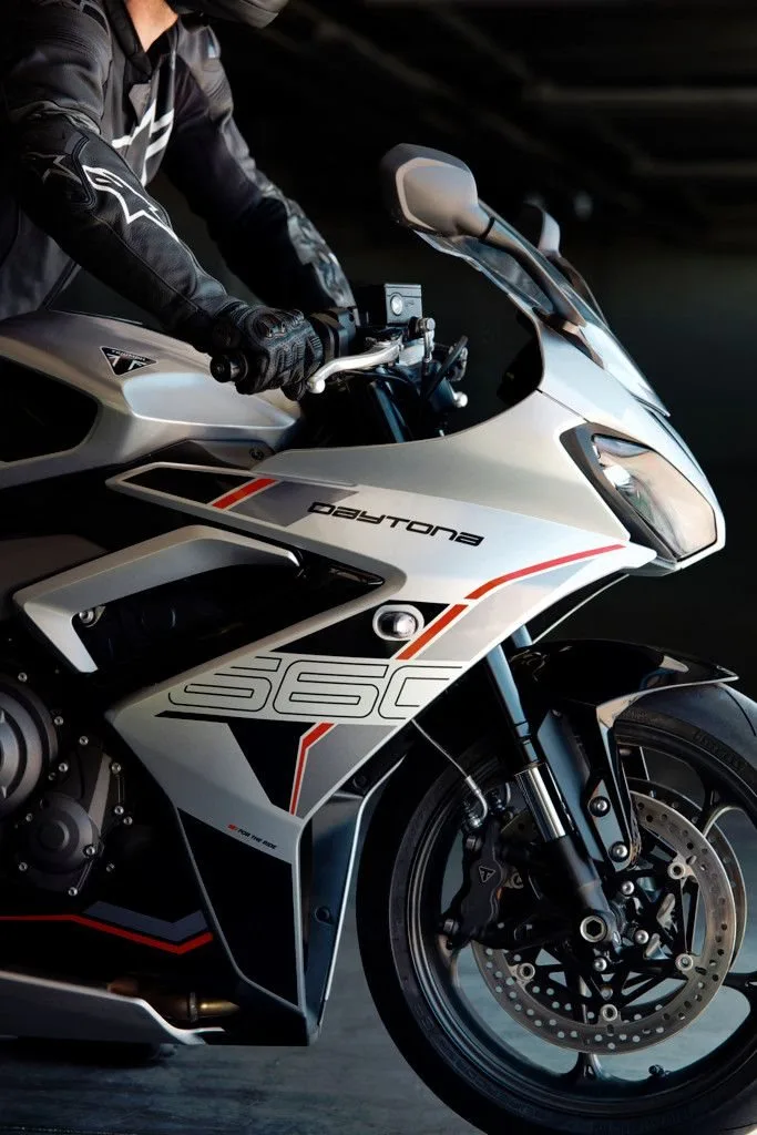 Triumph Daytona 660