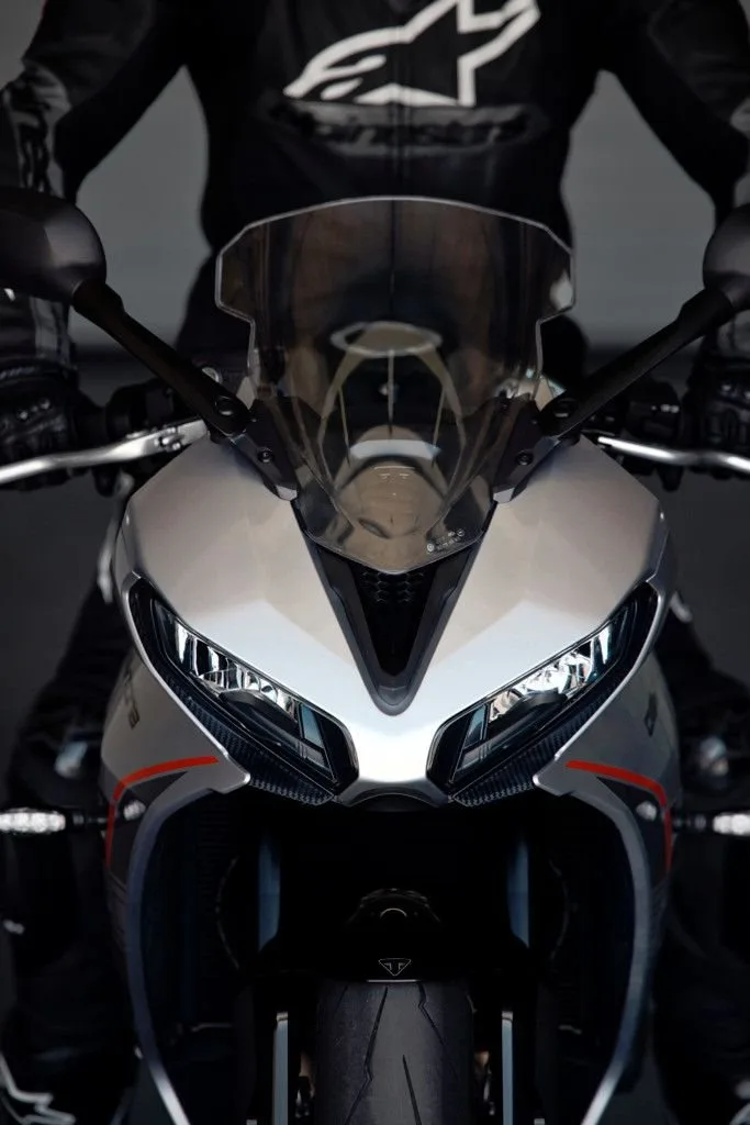 Triumph Daytona 660