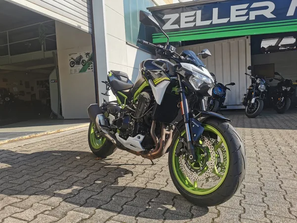 Kawasaki Z900