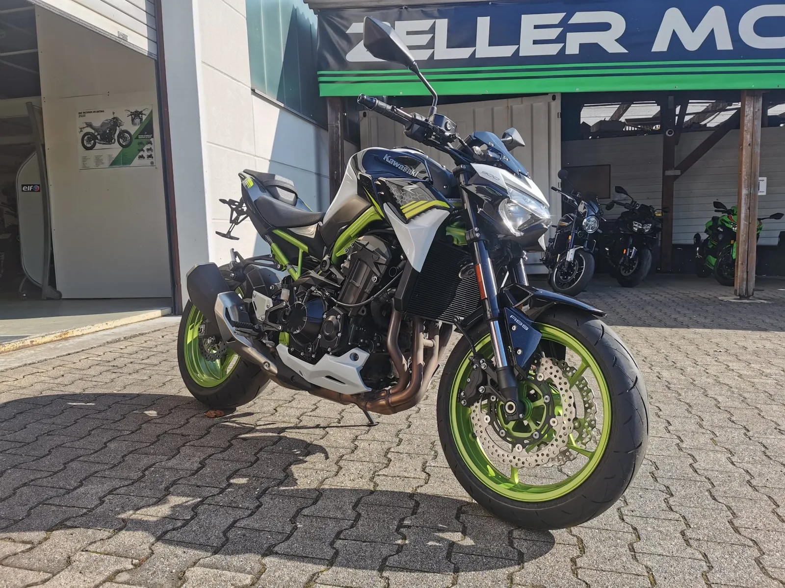 Kawasaki Z900