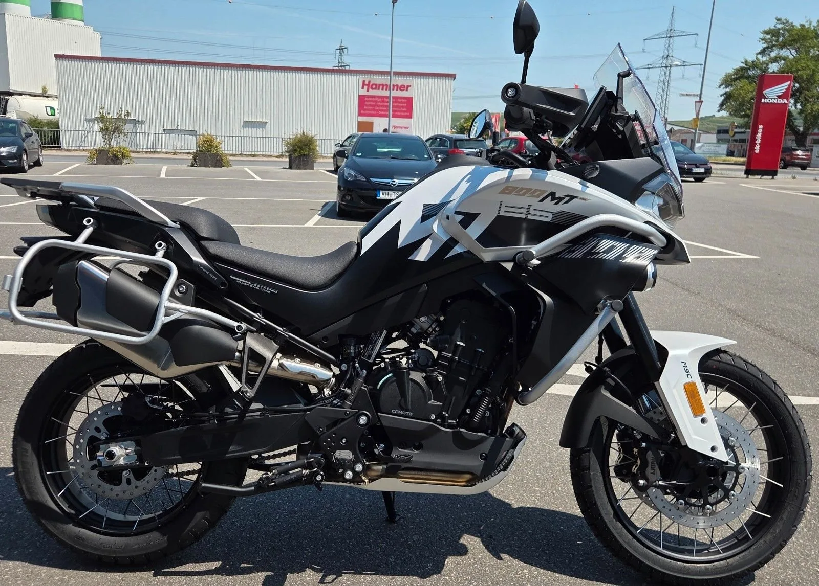 CFMOTO 800MT-ES