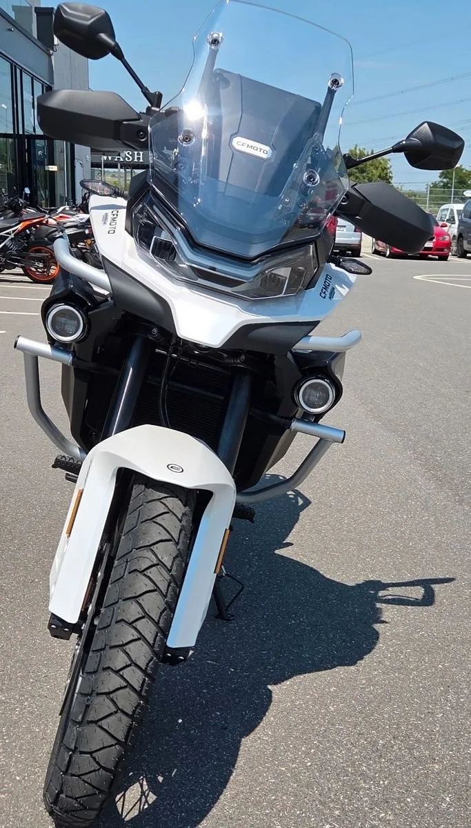 CFMOTO 800MT-ES