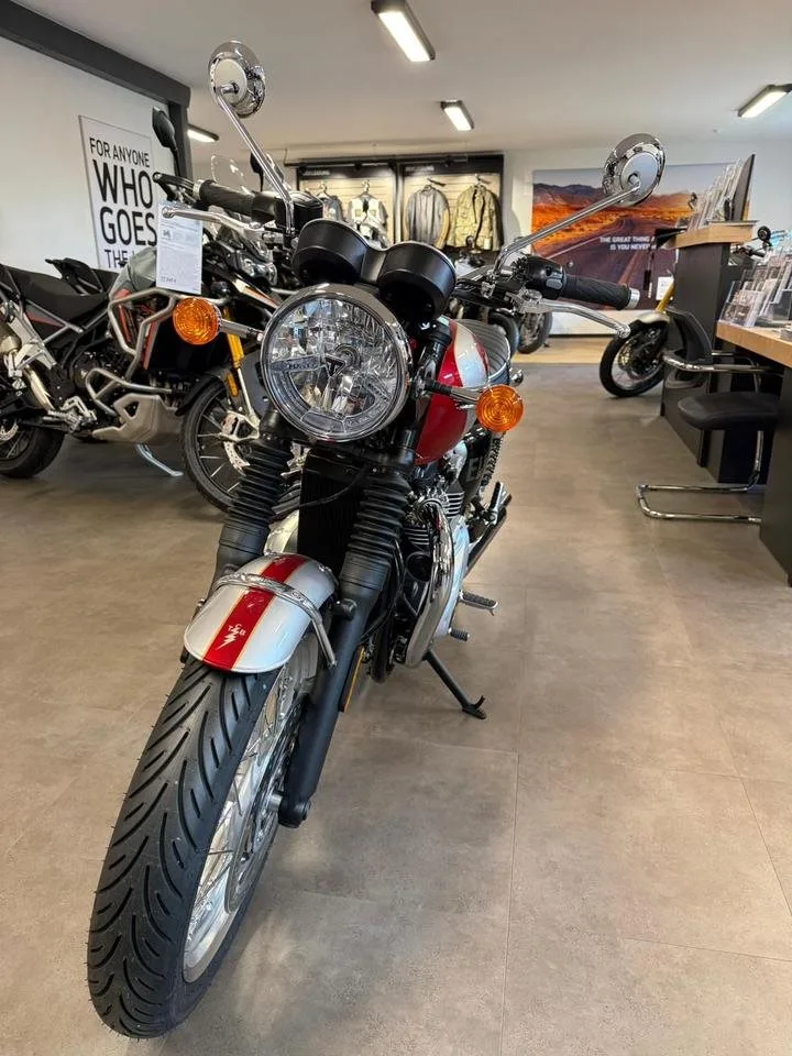 Triumph Bonneville T120 Elvis Presley Special Edition