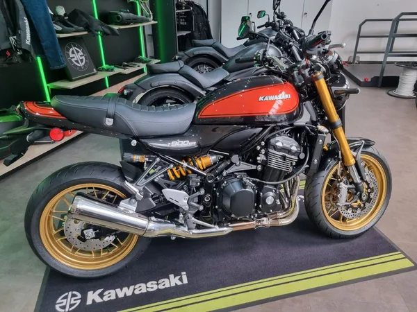 Kawasaki Z900 RS SE