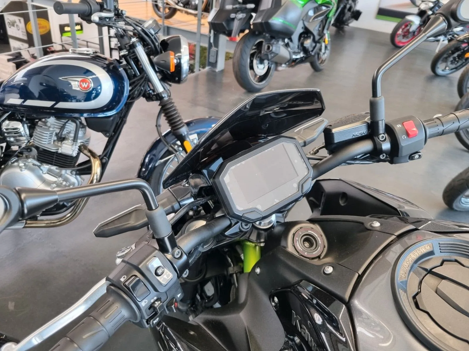Kawasaki Z900