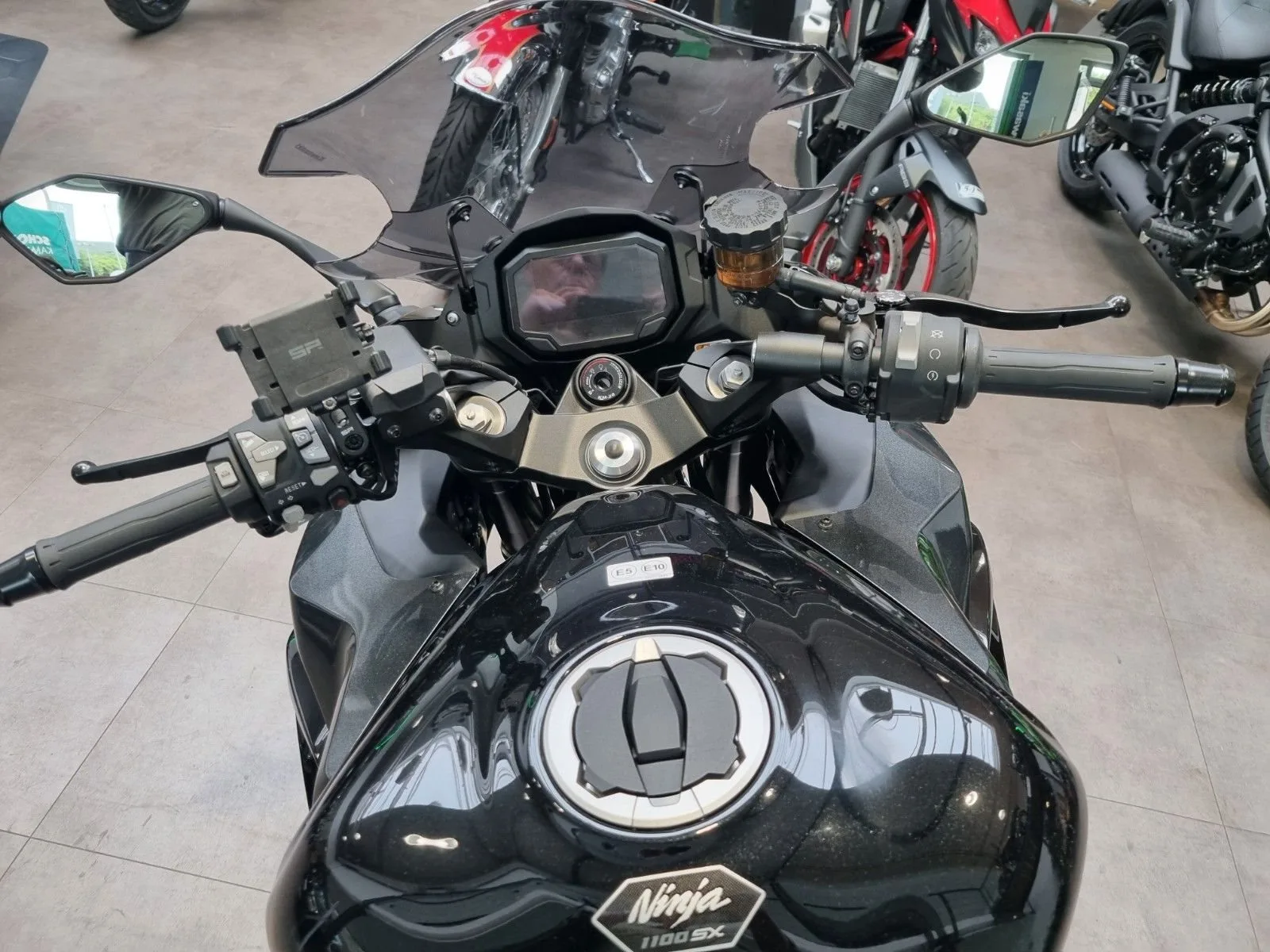 Kawasaki Ninja 1100SX