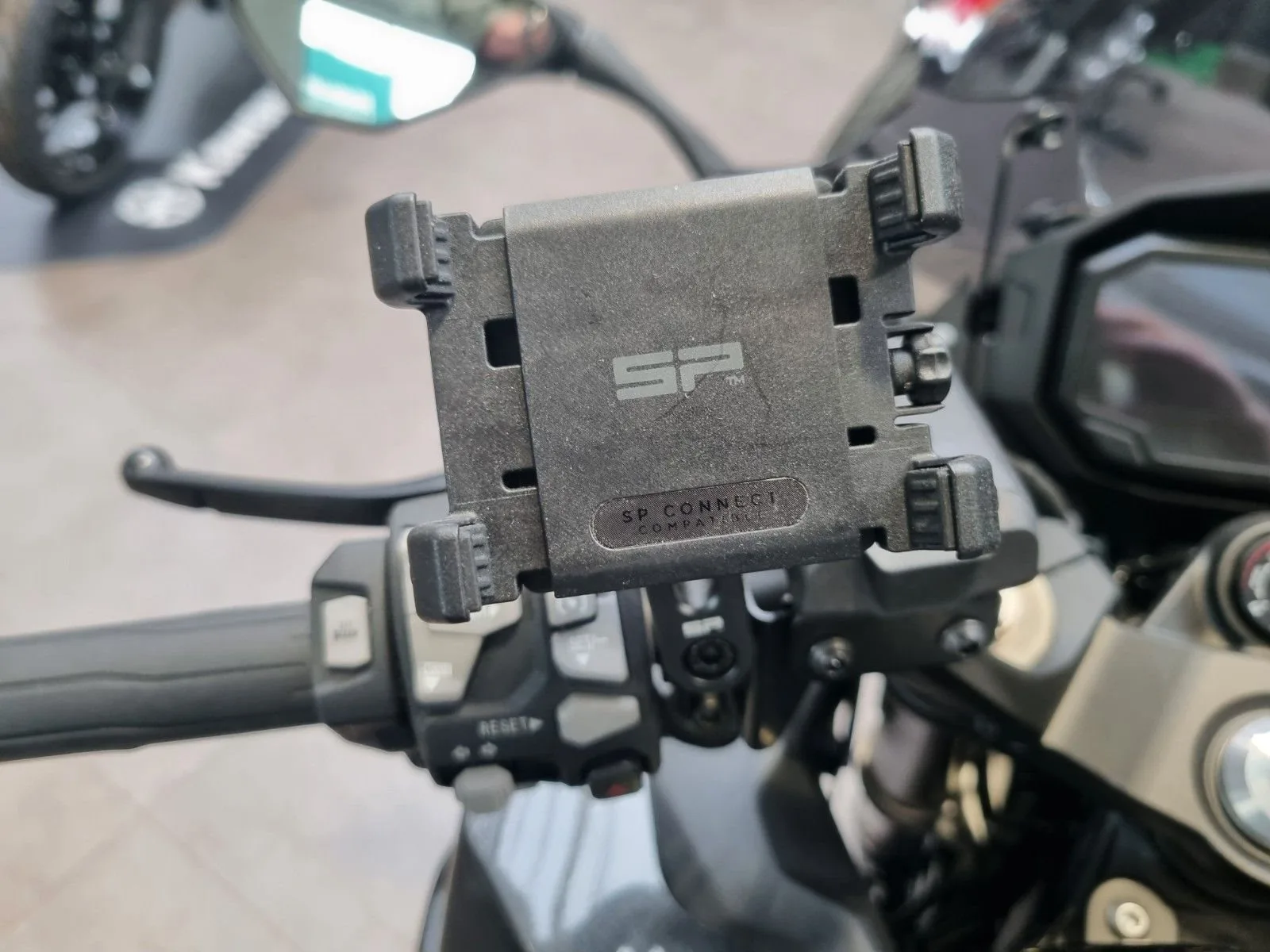 Kawasaki Ninja 1100SX