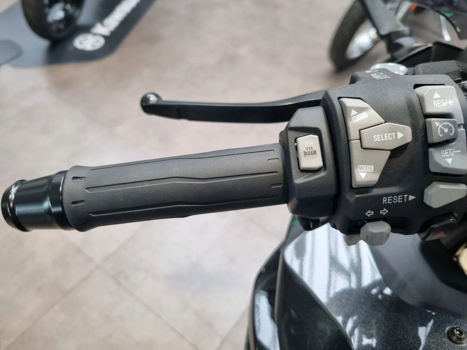 Kawasaki Ninja 1100SX