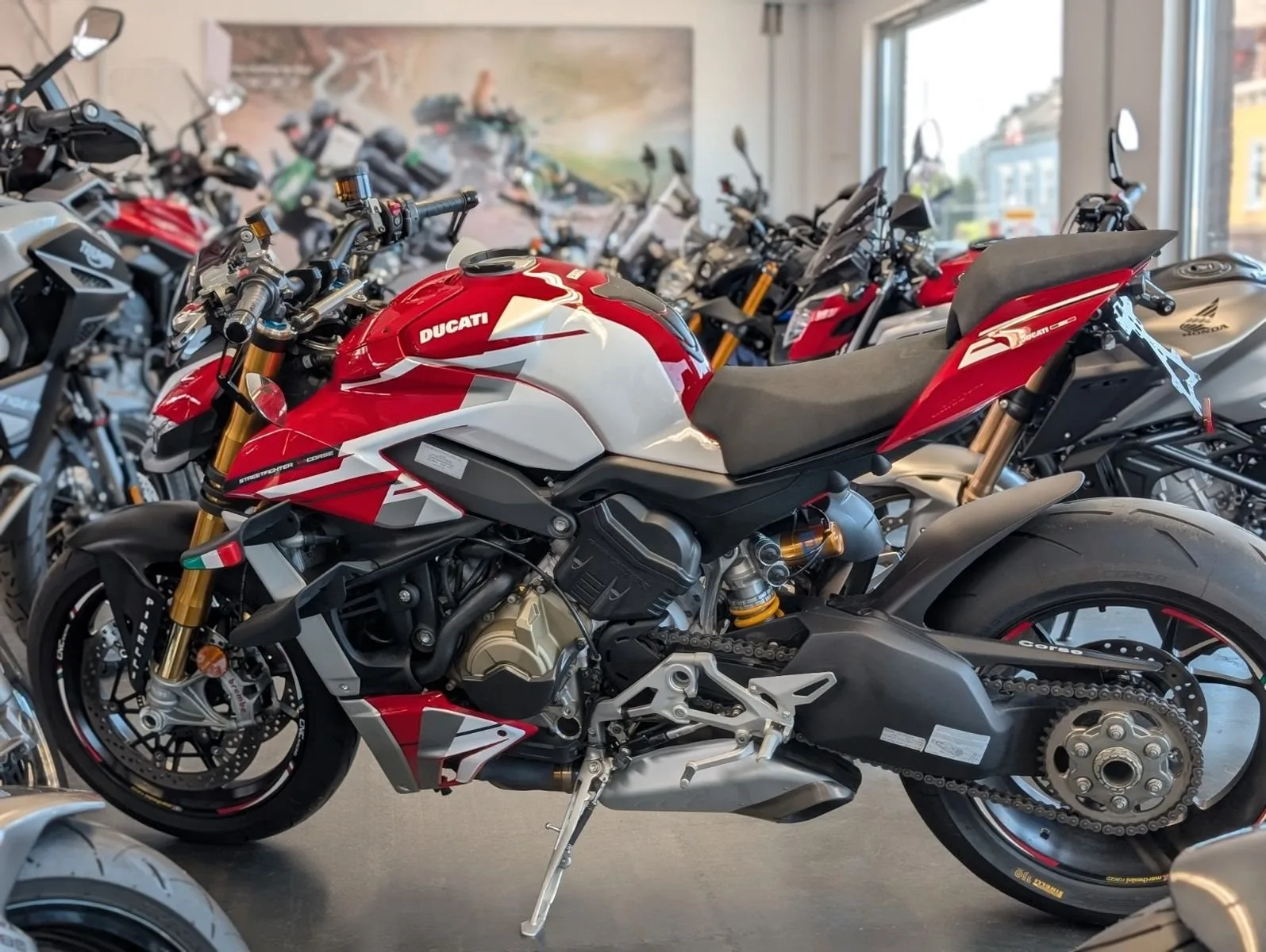 Ducati Streetfighter V4 S