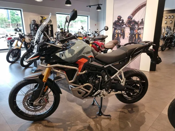 Triumph Tiger 900 Desert Edition