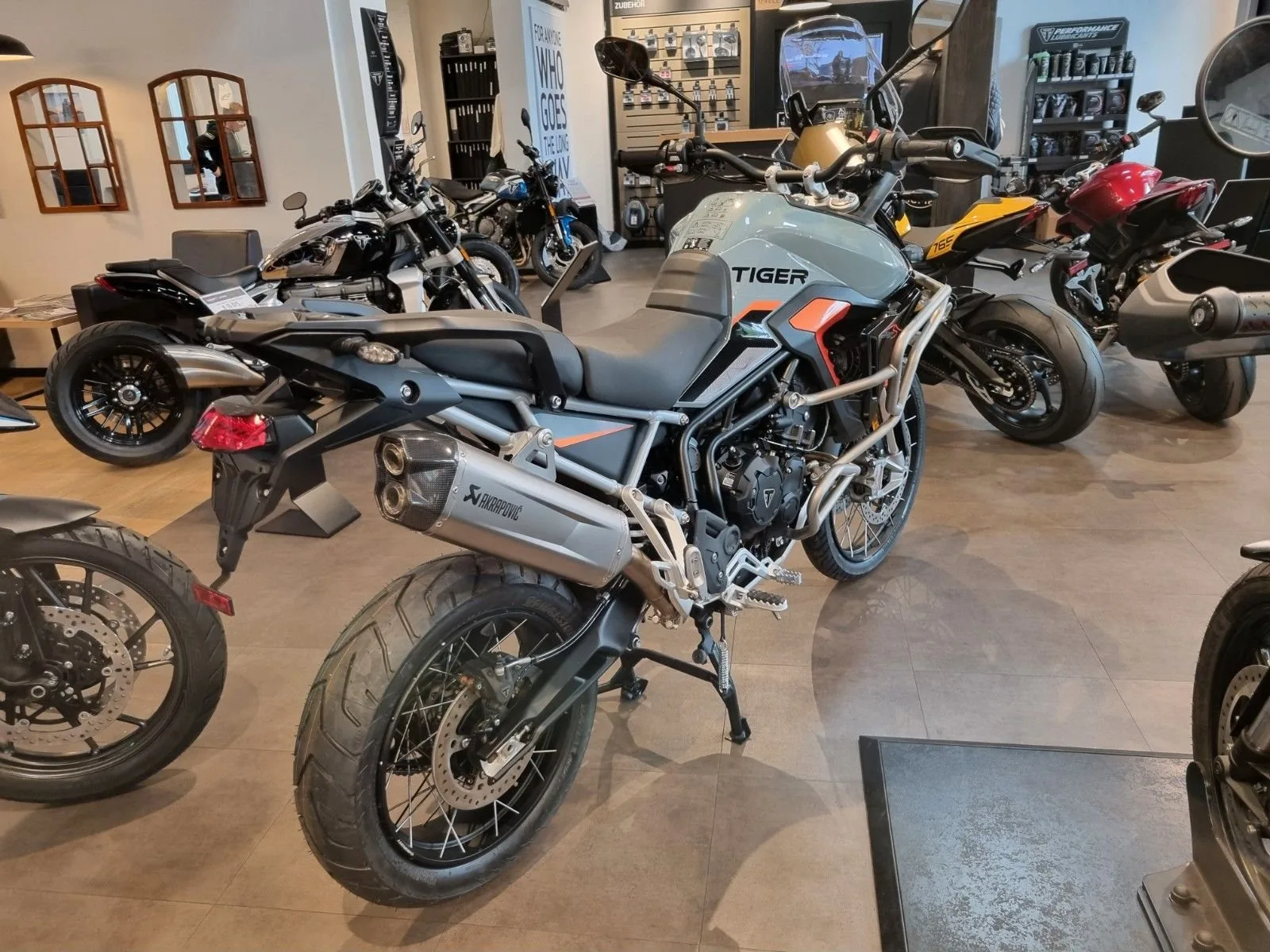 Triumph Tiger 900 Desert Edition