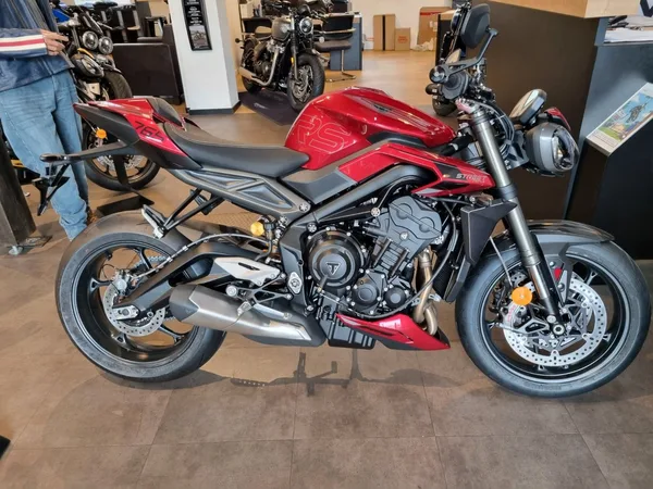 Triumph Street Triple RS