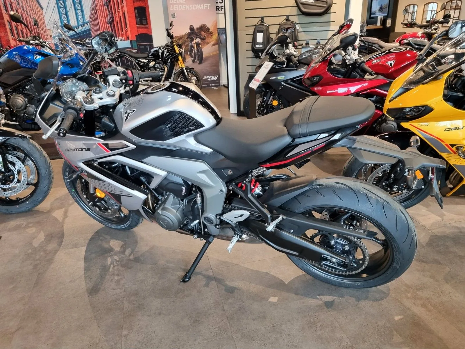 Triumph Daytona 660 35 kW